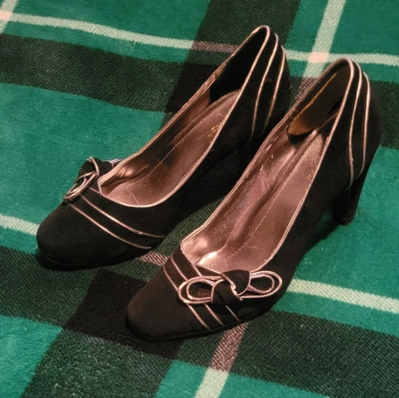 WOMENS BEACON REFLECTIONS HEEL PUMPS BLACK WITH BOW SIZE 8.5 - Picture 2 of 12